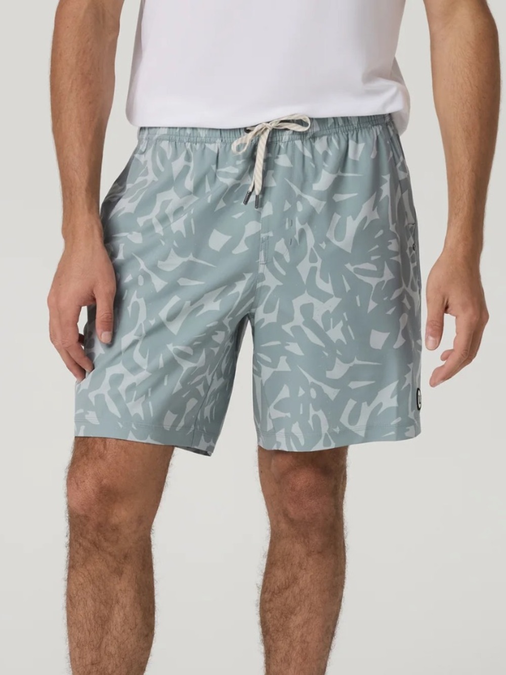 NWOT Vuori Men’s Kore Short Unlined 7” Blue Haze Juniper